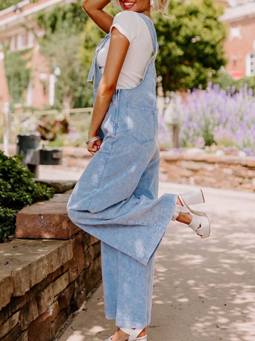 THE MEENA DENIM OVERALLS IN LIGHT WASH - Picture 3 of 5